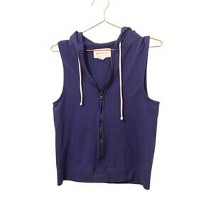 BCBG hooded sleeveless jacket with pockets size medium